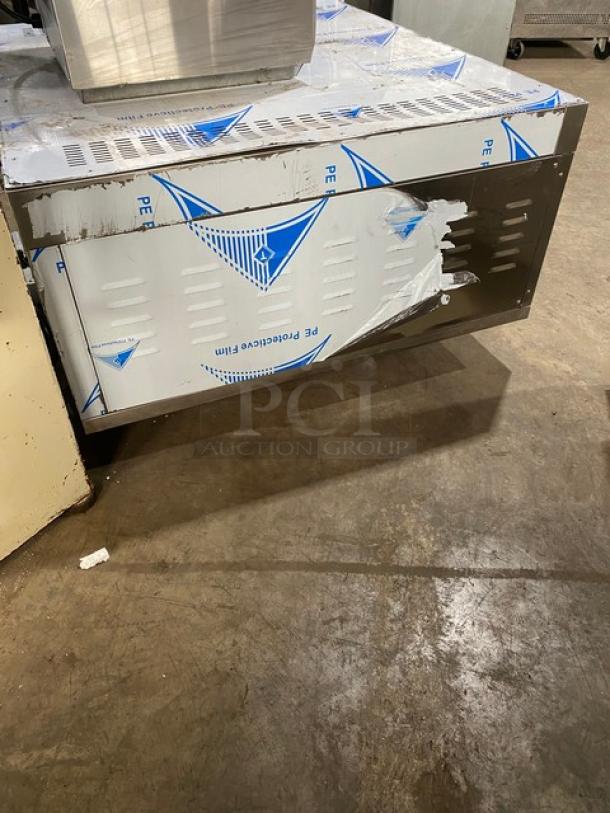 NEW! SCRATCH-N-DENT! Commercial Stainless Steel Electric Powered Countertop Single Pizza/Bakery Deck Oven! With Digital Controls! Model: 611E-1 SN: 20190103! 380V 3 Phase! - Image 2 of 11
