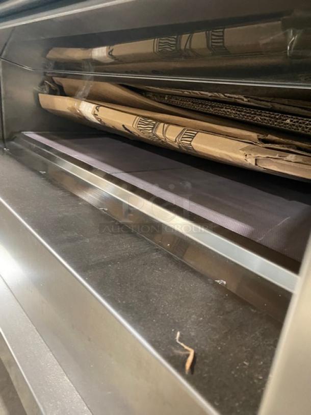 NEW! SCRATCH-N-DENT! Commercial Stainless Steel Electric Powered Countertop Single Pizza/Bakery Deck Oven! With Digital Controls! Model: 611E-1 SN: 20190103! 380V 3 Phase! - Image 5 of 11