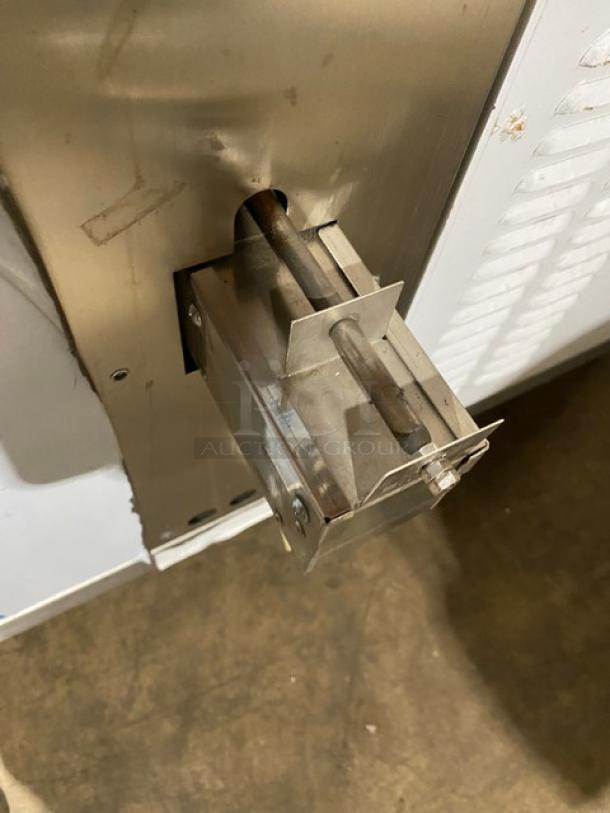 NEW! SCRATCH-N-DENT! Commercial Stainless Steel Electric Powered Countertop Single Pizza/Bakery Deck Oven! With Digital Controls! Model: 611E-1 SN: 20190103! 380V 3 Phase! - Image 9 of 11