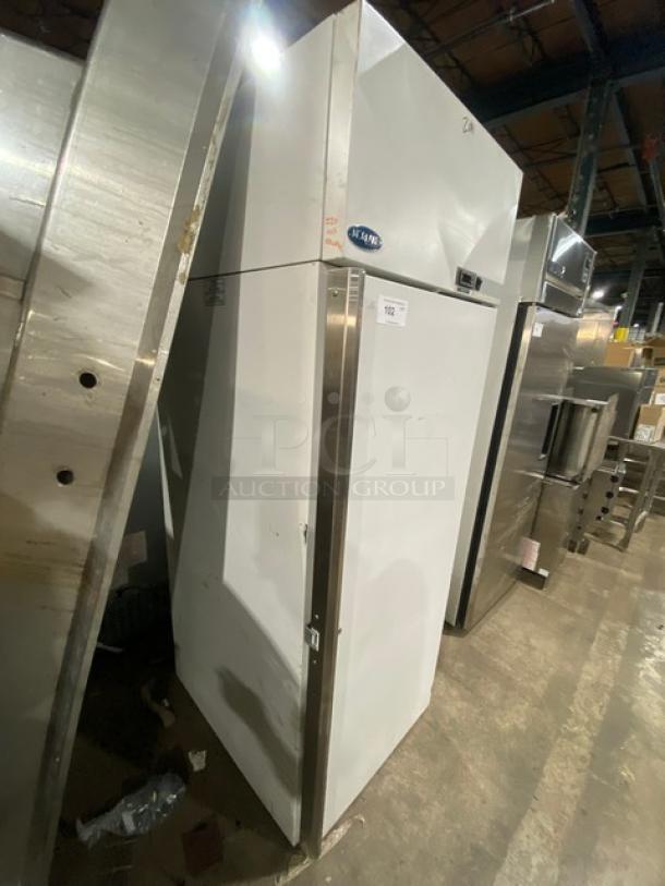 Norlake Commercial White Single Door Reach In Storage Freezer! With Poly Coated Wire Rack! Model: MSXF211WWW/8 SN: 04040822! 115/208-230V! - Image 4 of 8
