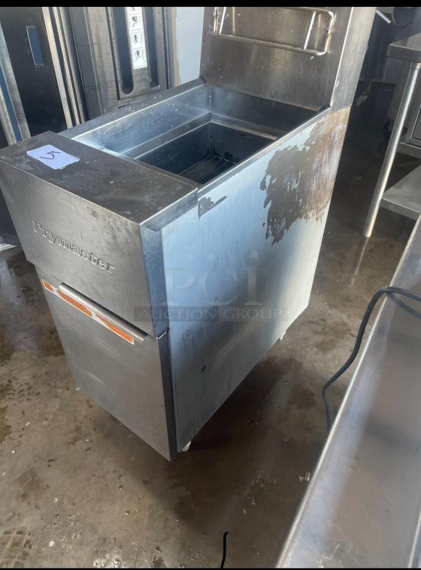 DEEP FRYER 40LBS,
NATURAL GAS. - Image 6 of 6