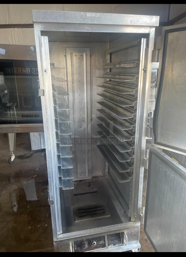 FOOD WARMER 220 VOLTS (PLUG CORD MISSING). - Image 4 of 8