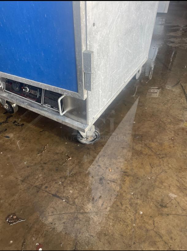 FOOD WARMER 220 VOLTS (PLUG CORD MISSING). - Image 8 of 8