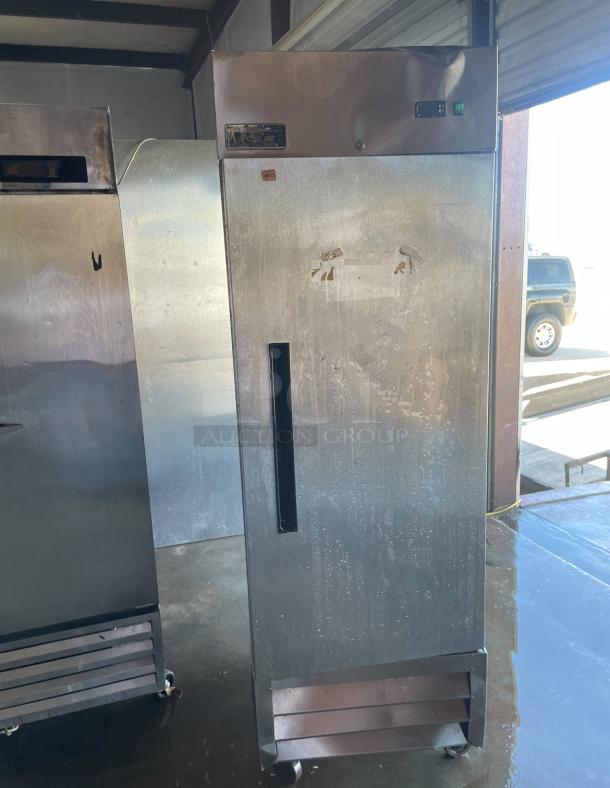 ARTIC AIR FREEZER, SINGLE DOOR, ON CASTERS. - Image 1 of 6