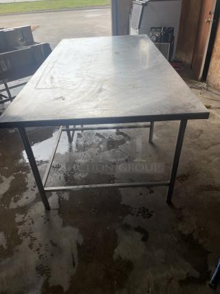HEAVY DUTY STAINLESS STEEL TABLE