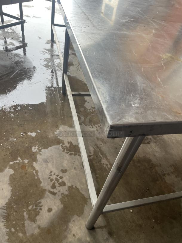 HEAVY DUTY STAINLESS STEEL TABLE - Image 3 of 3