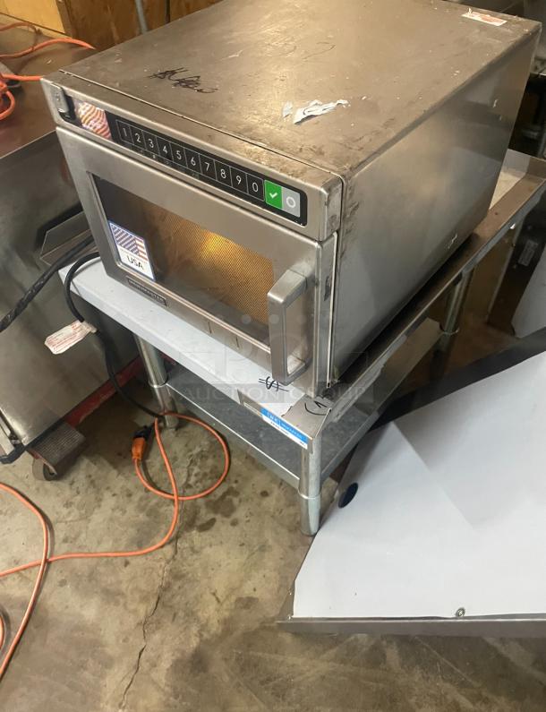 MICROWAVE, 120 Volts - Image 3 of 5