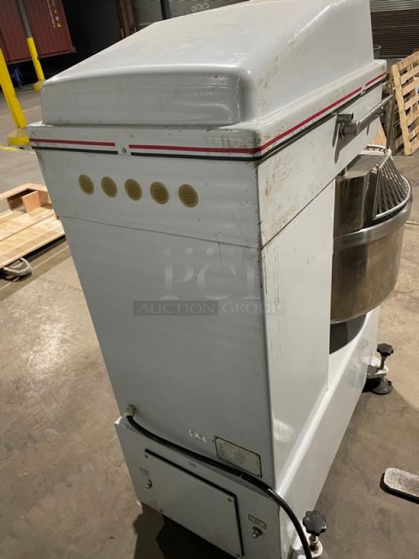 WOW! Omcan! 2020 Late Model! Commercial Heavy Duty Electric Powered Spiral Dough Mixer! With Stainless Steel Bowl Guard & Mixing Bowl! With Spiral Dough Hook Attachment! Model: FM60 SN: 20020600023! 220V 3 Phase! WORKING WHEN REMOVED! - Image 3 of 11