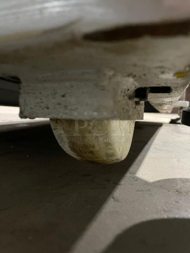 WOW! Omcan! 2020 Late Model! Commercial Heavy Duty Electric Powered Spiral Dough Mixer! With Stainless Steel Bowl Guard & Mixing Bowl! With Spiral Dough Hook Attachment! Model: FM60 SN: 20020600023! 220V 3 Phase! WORKING WHEN REMOVED! - Image 10 of 11