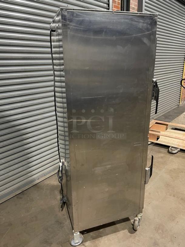 Alto-Shaam! 2021 Late Model! Halo Heat Series Commercial Stainless Steel Dutch Door Dual Compartment Mobile Heated Holding/Proofing Cabinet! With Universal Holding Racks! Model: 1200-UP SN: 3040338-5! 120V 1 Phase! On Casters! - Image 4 of 12