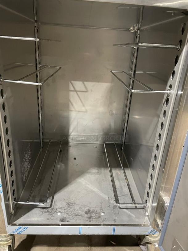 Alto-Shaam! 2021 Late Model! Halo Heat Series Commercial Stainless Steel Dutch Door Dual Compartment Mobile Heated Holding/Proofing Cabinet! With Universal Holding Racks! Model: 1200-UP SN: 3040338-5! 120V 1 Phase! On Casters! - Image 7 of 12