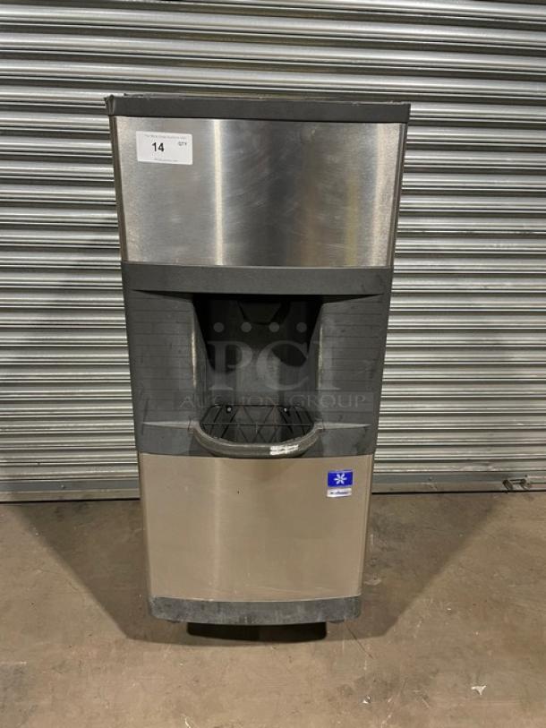 Manitowoc Commercial Stainless Steel Ice Dispensing Storage Bin! Model: QPA160 SN: 040567311! 120V 1 Phase! On Legs! - Image 1 of 10