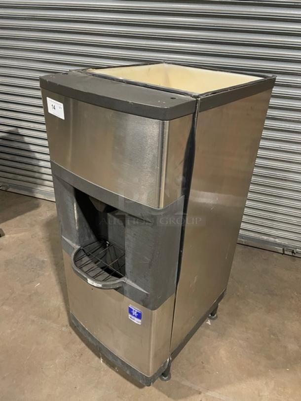 Manitowoc Commercial Stainless Steel Ice Dispensing Storage Bin! Model: QPA160 SN: 040567311! 120V 1 Phase! On Legs! - Image 10 of 10