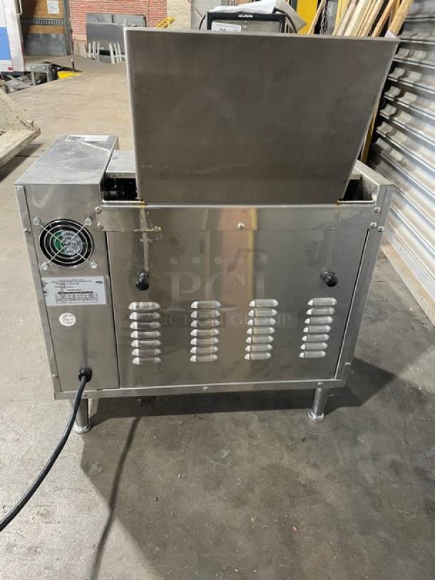 APW Wyott Commercial Stainless Steel Electric Powered Countertop Vertical Conveyor Bun Grill/Toaster! Model: M-95-2 SN: M9520821A0040! 208V 1 Phase! On Legs! - Image 3 of 9