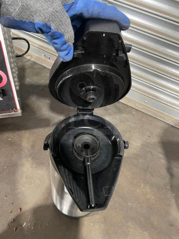 Superior Commercial Stainless Steel Coffee Air-Pot! With Handle! - Image 5 of 8