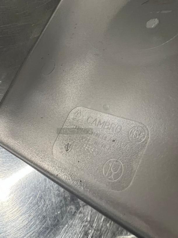 BRAND NEW! Cambro Commercial Clear Polycarbonate 8 Qt. Food Storage Containers! ALL ONE MONEY! - Image 4 of 5