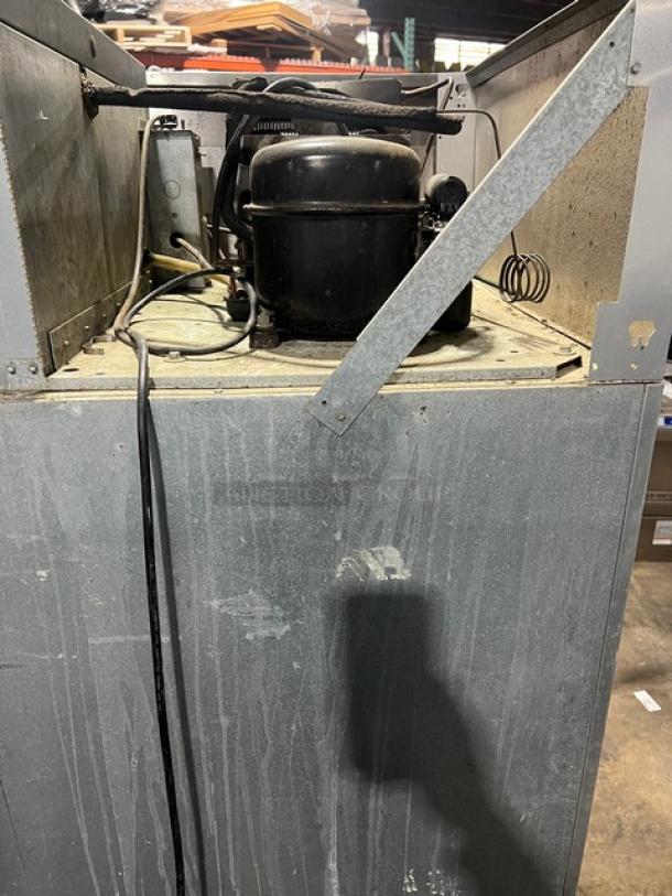 Victory Commercial Stainless Steel Solid 2 Door Reach In Refrigerator! With Adjustable Poly Coated Wire Racks! Model: VR-2 SN: E0975386! 115V 1 Phase! On Casters! - Image 7 of 9