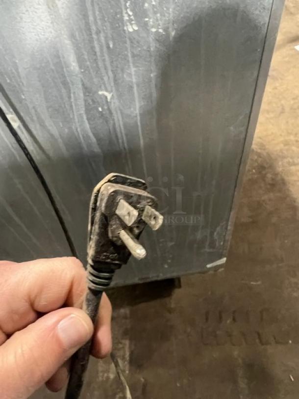 Victory Commercial Stainless Steel Solid 2 Door Reach In Refrigerator! With Adjustable Poly Coated Wire Racks! Model: VR-2 SN: E0975386! 115V 1 Phase! On Casters! - Image 8 of 9