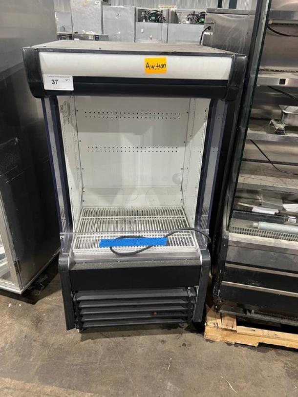 True Commercial Black Vertical Air-Curtain Refrigerated Open Grab-N-Go Merchandiser Display Case! Model: TAC-14GS SN:5175185! 115V 1 Phase!  On Legs! - Image 1 of 5