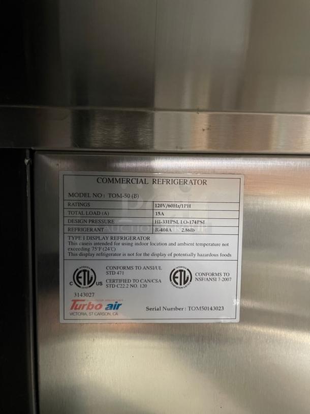 Turbo Air Commercial Black Vertical Air-Curtain Refrigerated Multi-Tier Open Grab-N-Go Merchandiser Display Case! With Stainless Steel Interior & Adjustable Shelves! Model: TOM-50(B) SN: TOM50143023! 120V 1 Phase! - Image 7 of 10