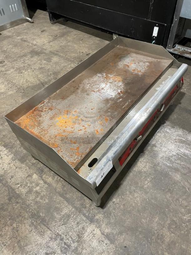 Avantco Commercial Stainless Steel Electric Powered Countertop 36" Flat Griddle! With Thermostatic Controls! With Back & Side Splash! Model: 177EG36N! 208/240V! On Legs! - Image 11 of 11