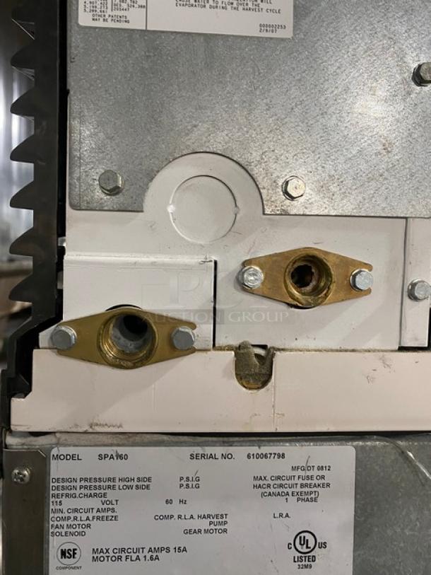 Manitowoc Commercial Stainless Steel Self-Contained Water-Cooled Dice Ice Making Machine Head! Model: SD0423W SN: 110679665! 115V 1 Phase! With Manitowoc Commercial Stainless Steel 120 Lb. Hotel Ice Dispenser Bin! With Push Dispenser & Drip Tray! Model: SPA-160 SN: 610067798! 115V 1 Phase! On Legs! ALL ONE MONEY! - Image 9 of 10