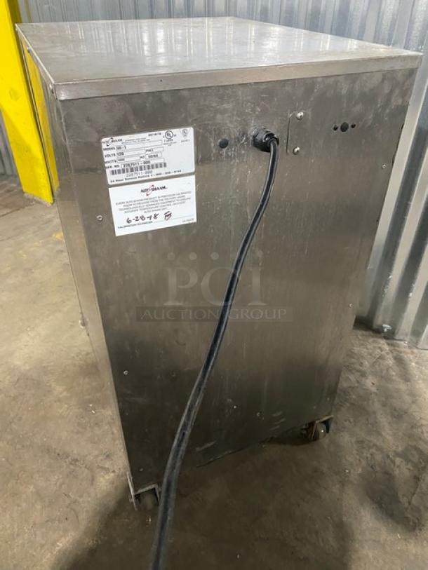 Alto-Shaam! 2018 Late Model! Halo Heat Series Commercial Stainless Steel Electric Powered 6 Pan Mobile Heated Holding Cabinet! With Built In Pan Holding Racks! Model: 500-S SN: 2287511-000! 120V 1 Phase! On Casters! Working When Removed! - Image 3 of 11
