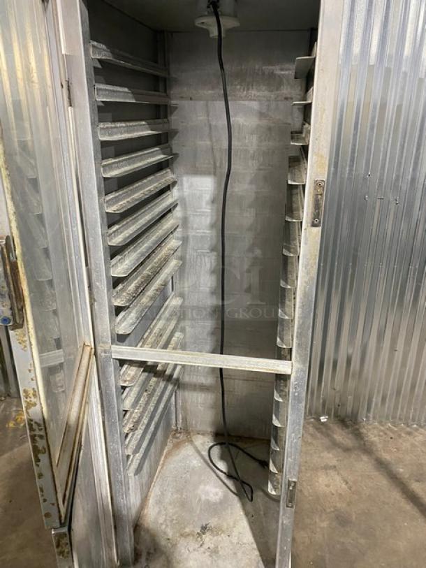 Lockwood Commercial Full-Height Dutch Door 18-Pan Display Cabinet! With Built In Pan Holding Rack! Model: CA72-RR18-L! On Casters! - Image 5 of 11