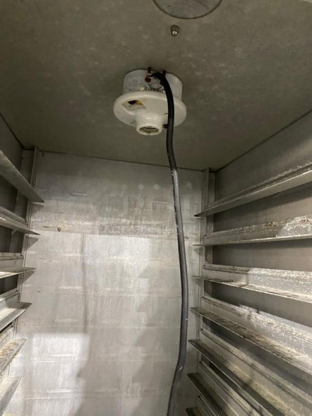 Lockwood Commercial Full-Height Dutch Door 18-Pan Display Cabinet! With Built In Pan Holding Rack! Model: CA72-RR18-L! On Casters! - Image 7 of 11