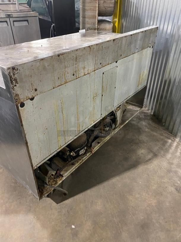 Traulsen Commercial Stainless Steel 2 Door 60" Worktop Refrigerator! With Back Splash! Model: UHT60-ZCF-LS SN: T79925J04! 115V 1 Phase! On Casters! - Image 3 of 11