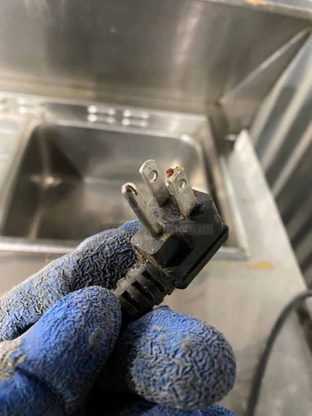 Atosa Commercial Stainless Steel 2 Door Refrigerated Bain Marie Style Mega Top Salad/Sandwich Prep Table! With Food Pans! With Poly Coated Wire Racks! Model: MSF8302GR SN: MSF8302GRAUS100317102100C40036! 115V 1 Phase! On Casters! - Image 8 of 11