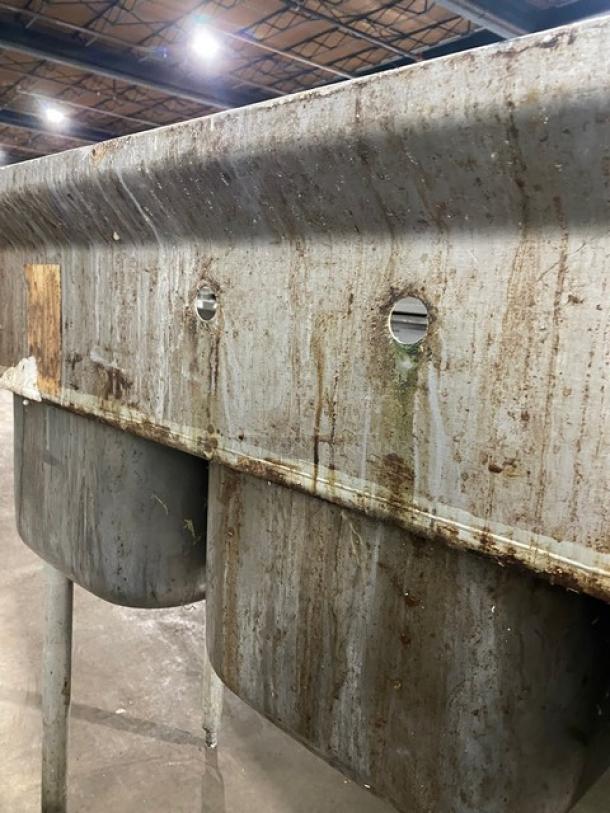 Commercial Stainless Steel 3-Compartment Dishwashing Sink! With Back Splash! With Basket Drain Holes! On Legs! - Image 9 of 9