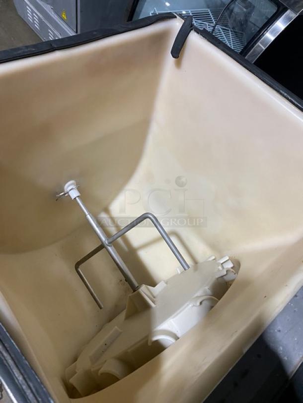 Manitowoc Commercial Stainless Steel 120 Lb. Hotel Ice Dispenser Storage Bin! With Push Dispenser & Drip Tray! Model: SPA-160 SN:610064719! 115V 1 Phase! On Legs! - Image 5 of 10