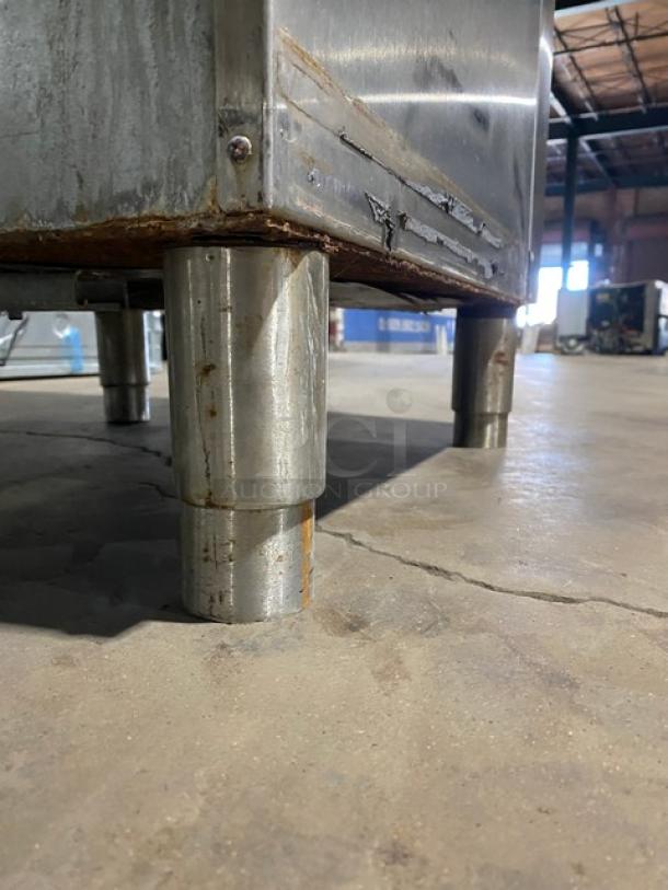 Manitowoc Commercial Stainless Steel 120 Lb. Hotel Ice Dispenser Storage Bin! With Push Dispenser & Drip Tray! Model: SPA-160 SN:610064719! 115V 1 Phase! On Legs! - Image 9 of 10