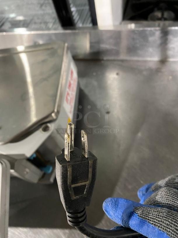 Digi Commercial Stainless Steel Electric Powered Countertop Labeling Retail Scale! Model: SM-5000! - Image 7 of 8