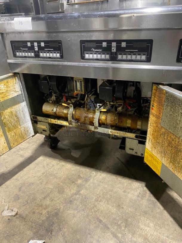 Frymaster Commercial Stainless Steel Natural Gas Powered 150 Lb. 3-Bay Deep Fat Fryer System! With Digital Controls! With Back Splash & Basket Hangers! Model: FPPH355 SN: 1603IE0053! 120V 1 Phase! On Casters! - Image 7 of 10