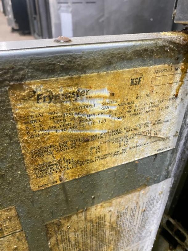 Frymaster Commercial Stainless Steel Natural Gas Powered 150 Lb. 3-Bay Deep Fat Fryer System! With Digital Controls! With Back Splash & Basket Hangers! Model: FPPH355 SN: 1603IE0053! 120V 1 Phase! On Casters! - Image 9 of 10