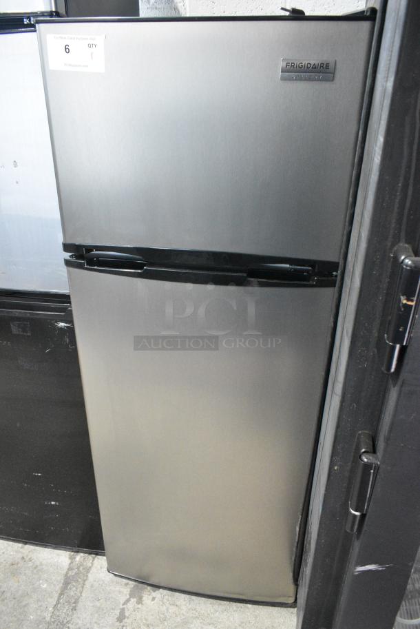 BRAND NEW SCRATCH AND DENT! Frigidaire FGFR727 Stainless Steel Reach In Cooler w/ Freezer. 115 Volts, 1 Phase. Tested and Working! - Image 2 of 9