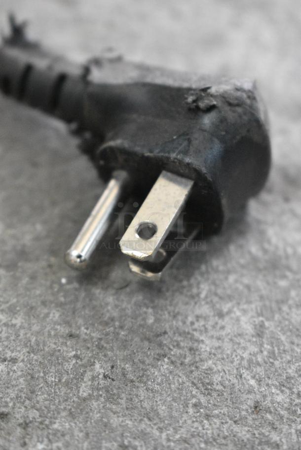 2020 Hisense RR33D6ABE Mini Cooler. 115 Volts, 1 Phase. Cannot Test Due To Cut Power Cord - Image 6 of 7