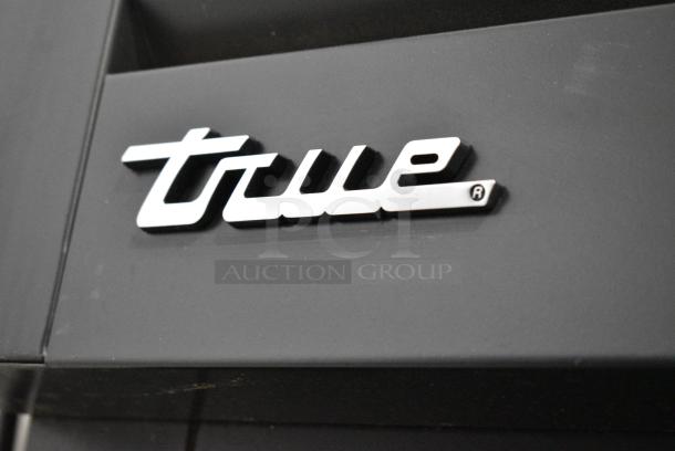 LIKE NEW! 2023 True STG2RPTVLD-2G-2S-HC Metal Commercial 2 Door Reach In Cooler Merchandiser. 115 Volts, 1 Phase. Tested and Working! - Image 2 of 6