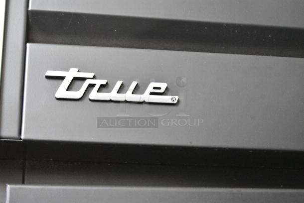 LIKE NEW! 2023 True STG2RPTVLD-2G-2S-HC Metal Commercial 2 Door Reach In Cooler Merchandiser. 115 Volts, 1 Phase. Tested and Working! - Image 2 of 6