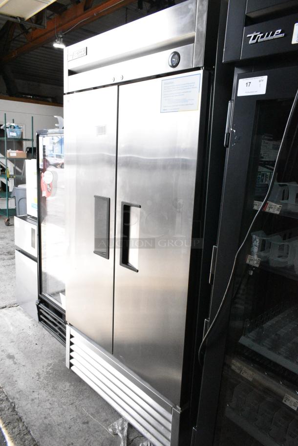 2016 True T-35 Stainless Steel Commercial 2 Door Reach In Cooler. 115 Volts, 1 Phase. Tested and Working! - Image 2 of 6