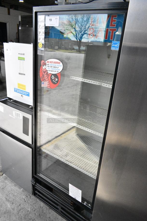 True GDM-12 Metal Commercial Single Door Reach In Cooler Merchandiser. 115 Volts, 1 Phase. Tested and Powers On But Does Not Get Cold - Image 2 of 6