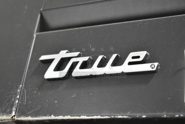2020 True STG2RPTVLD-2G-2S-HC Metal Commercial 2 Door Reach In Cooler Merchandiser. 115 Volts, 1 Phase. Tested and Working! - Image 2 of 5