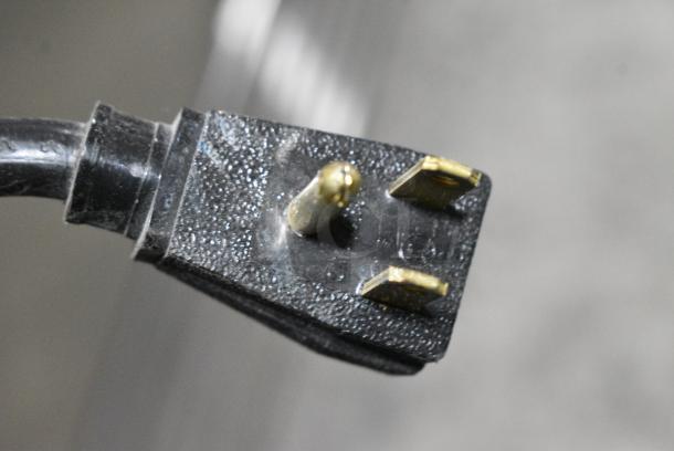 2021 True T-35-HC Stainless Steel Commercial 2 Door Reach In Cooler. 115 Volts, 1 Phase. Tested and Working! - Image 6 of 6