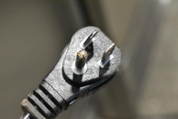 Arctic King ARM32D5ASL Mini Cooler w/ Freezer. 115 Volts, 1 Phase.  Tested and Working! - Image 8 of 9