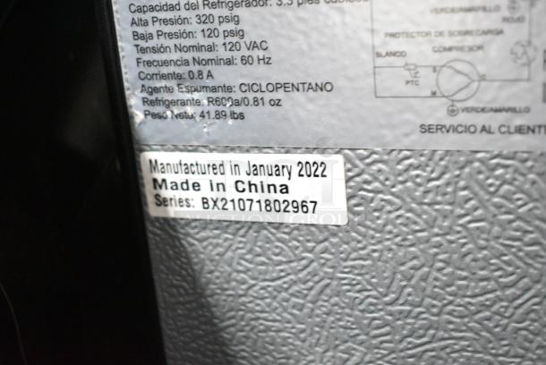 2022 Galanz GLR33MBKE23 Mini Cooler. 115 Volts, 1 Phase. Tested and Working! - Image 7 of 7