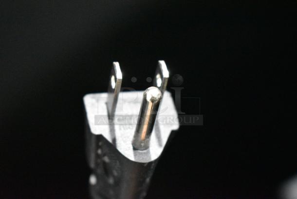 Vissani HVAR43GSE Mini Cooler. 115 Volts, 1 Phase. Tested and Powers On But Does Not Get Cold - Image 5 of 6