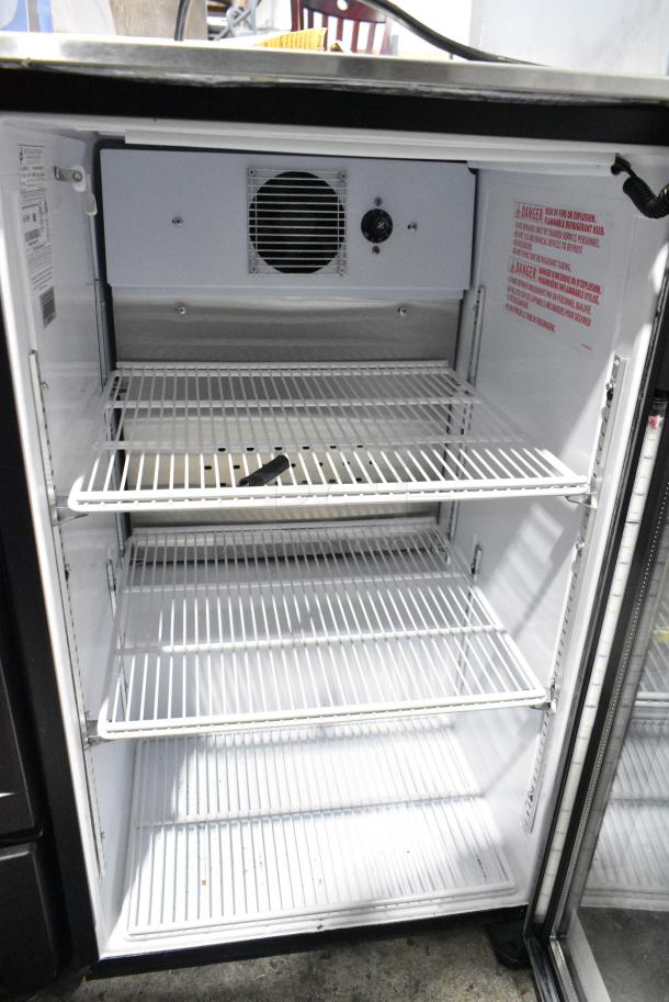 QBD DC6LP-HC Metal Commercial Single Door Reach In Cooler Merchandiser. 115 Volts, 1 Phase. Tested and Working! - Image 5 of 6