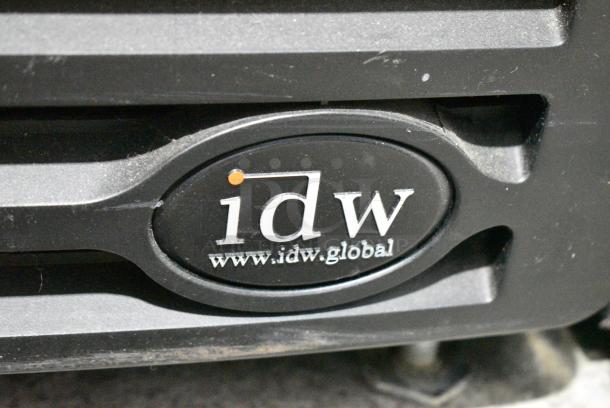 IDW G-10-F334B-HC Metal Commercial Single Door Reach In Cooler Merchandiser. 115 Volts, 1 Phase. Tested and Working! - Image 3 of 5